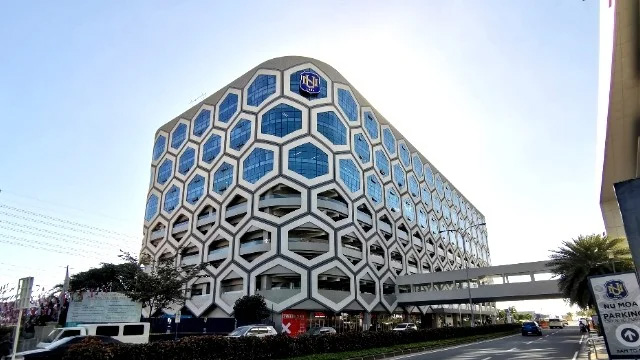 NU MOA Parking Goes Smart with Parkxper License Plate Recognition System – Accuracy Hits 99.3%!